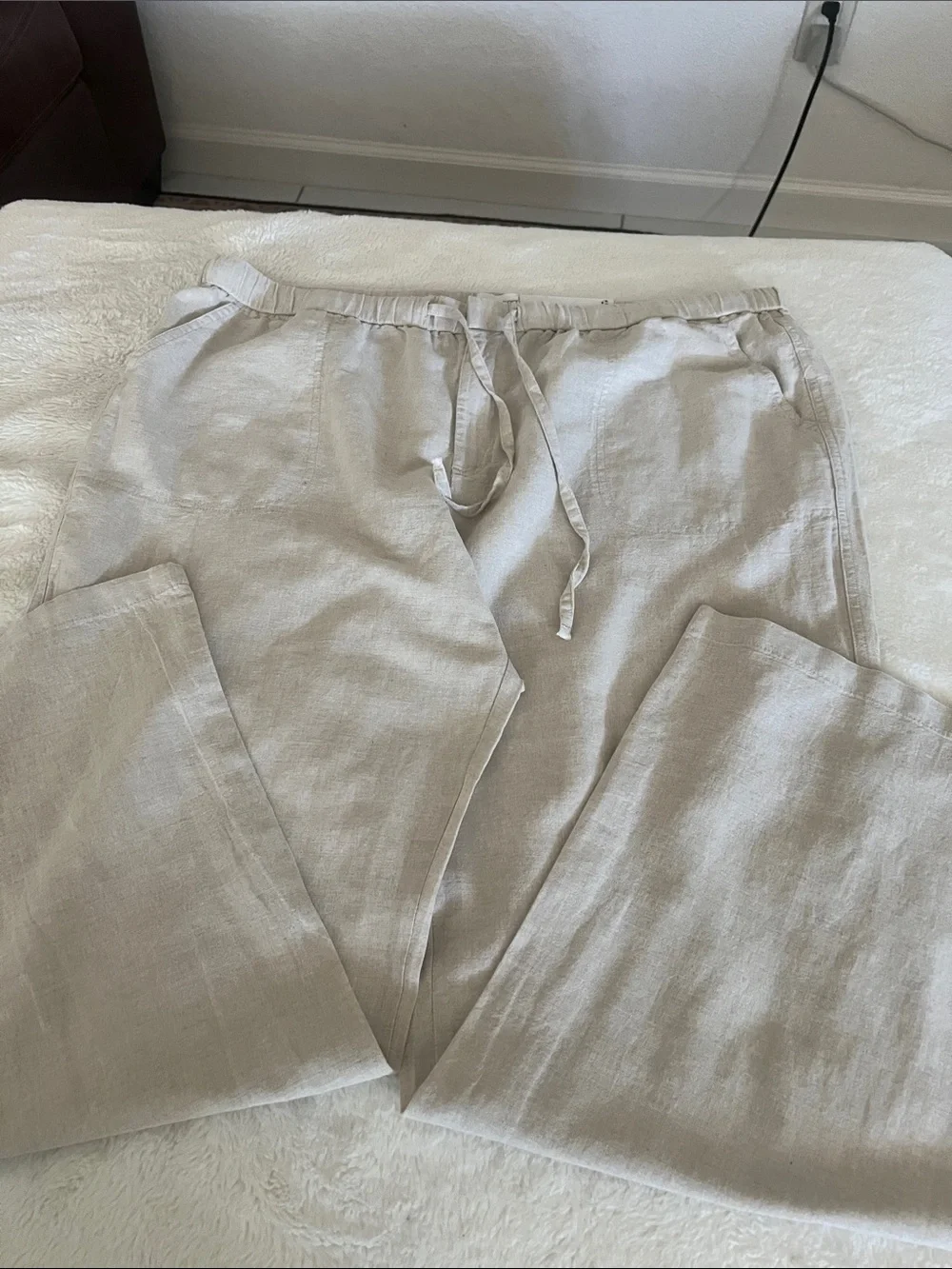 NWT (Liz Claiborne)Cream Linen Blend Drawstring Waist
Wide Leg Pants Size XL - Picture 8 of 17